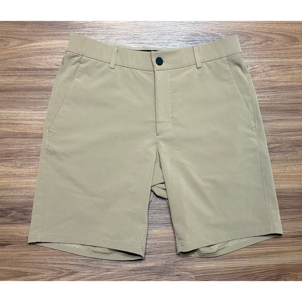 UNRL Stratford Golf Elite Shorts Mens Tan Khaki Performance 8.5" Sz M (31-33)